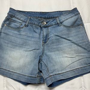 Natural Reflections Shorts